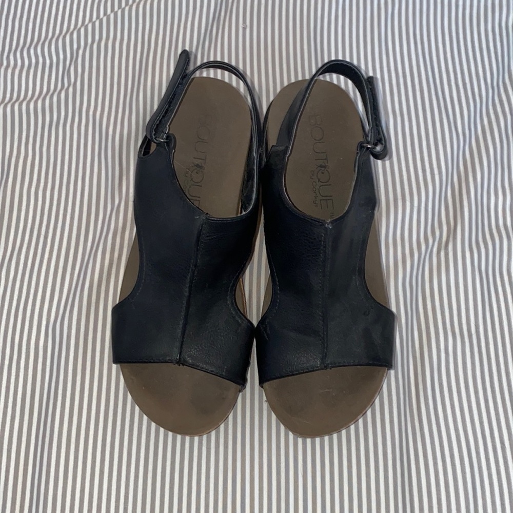 Black Wedges